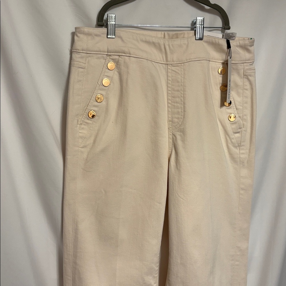 Chico's Beige Nautical Preppy Pants with Gold Button Detail NWT SZ 8R.